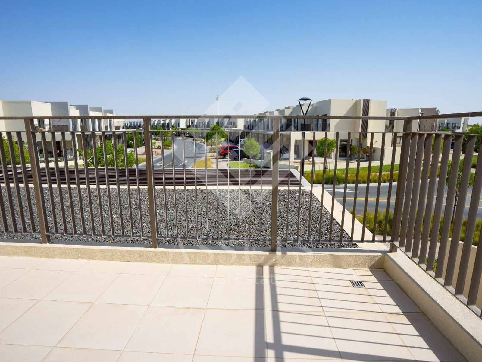 3-Bedroom Villa + Maid | Direct Pool | Single Row