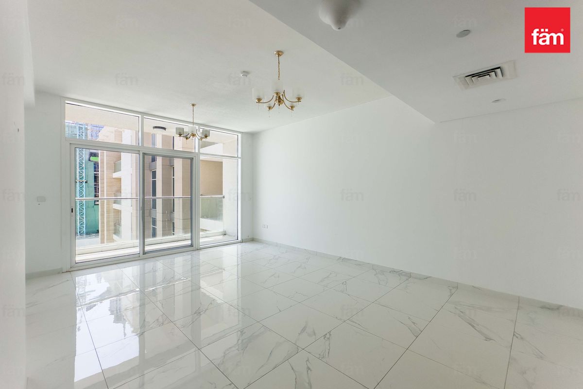 Vacant l Prime Location l Ready to Move