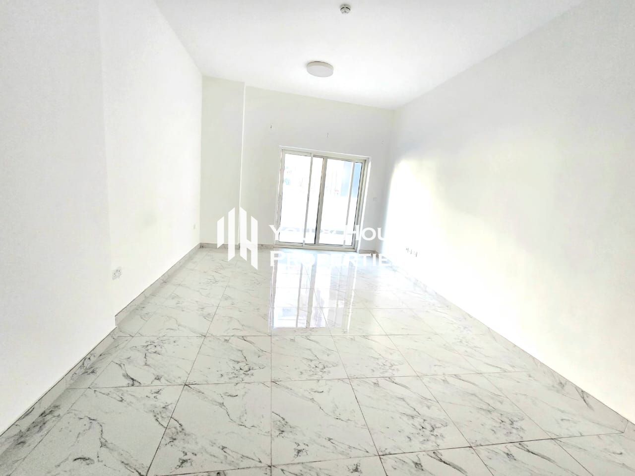 Modern Touch 1 Bed I Stylish & Cozy Layout I Ready To Move In