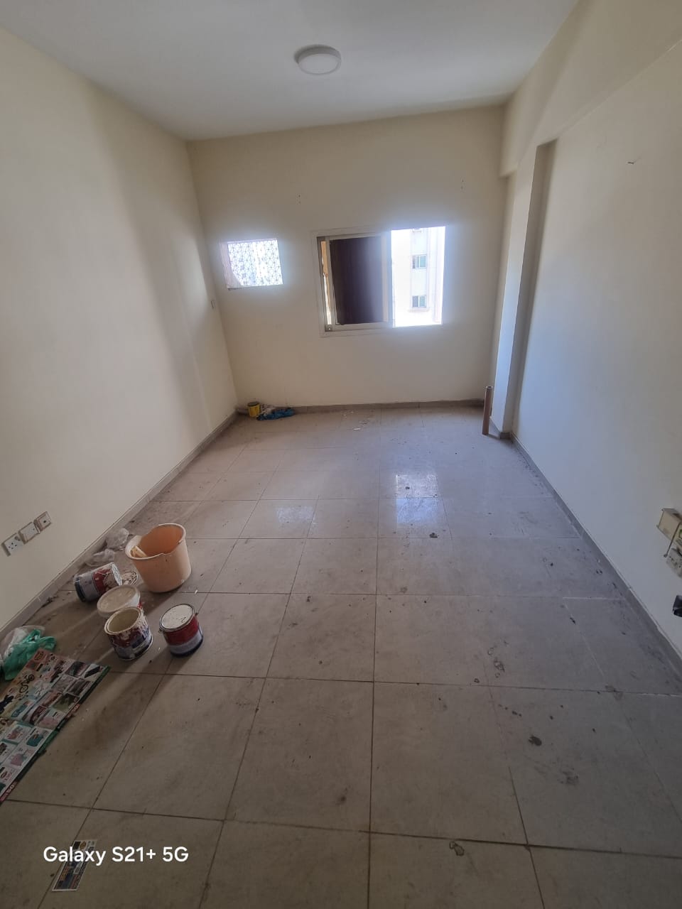 Available now: Lowest price one bedroom and living room with balcony and excellent view in Al Rolla, Sharjah. Price: 24,000 AED in Al Rolla area.