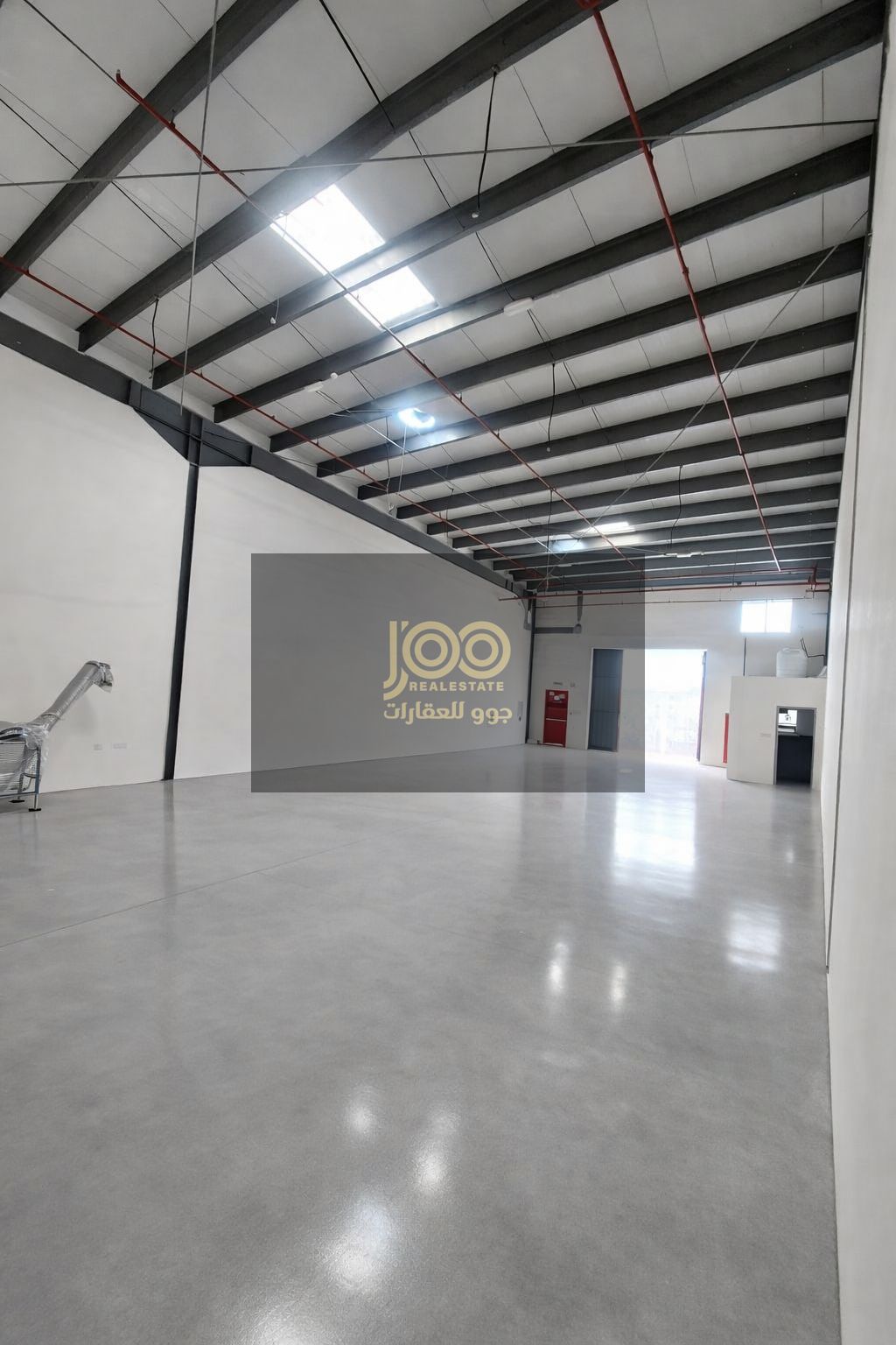 Warehouse for Annual Rent in Umm Al Quwain 2400 Sqft 25KW Power AED 75,000