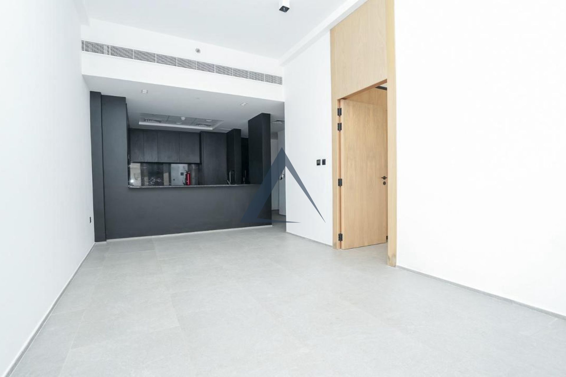 1 BHK with Jacuzzi|Prime Location|Ready to Move In