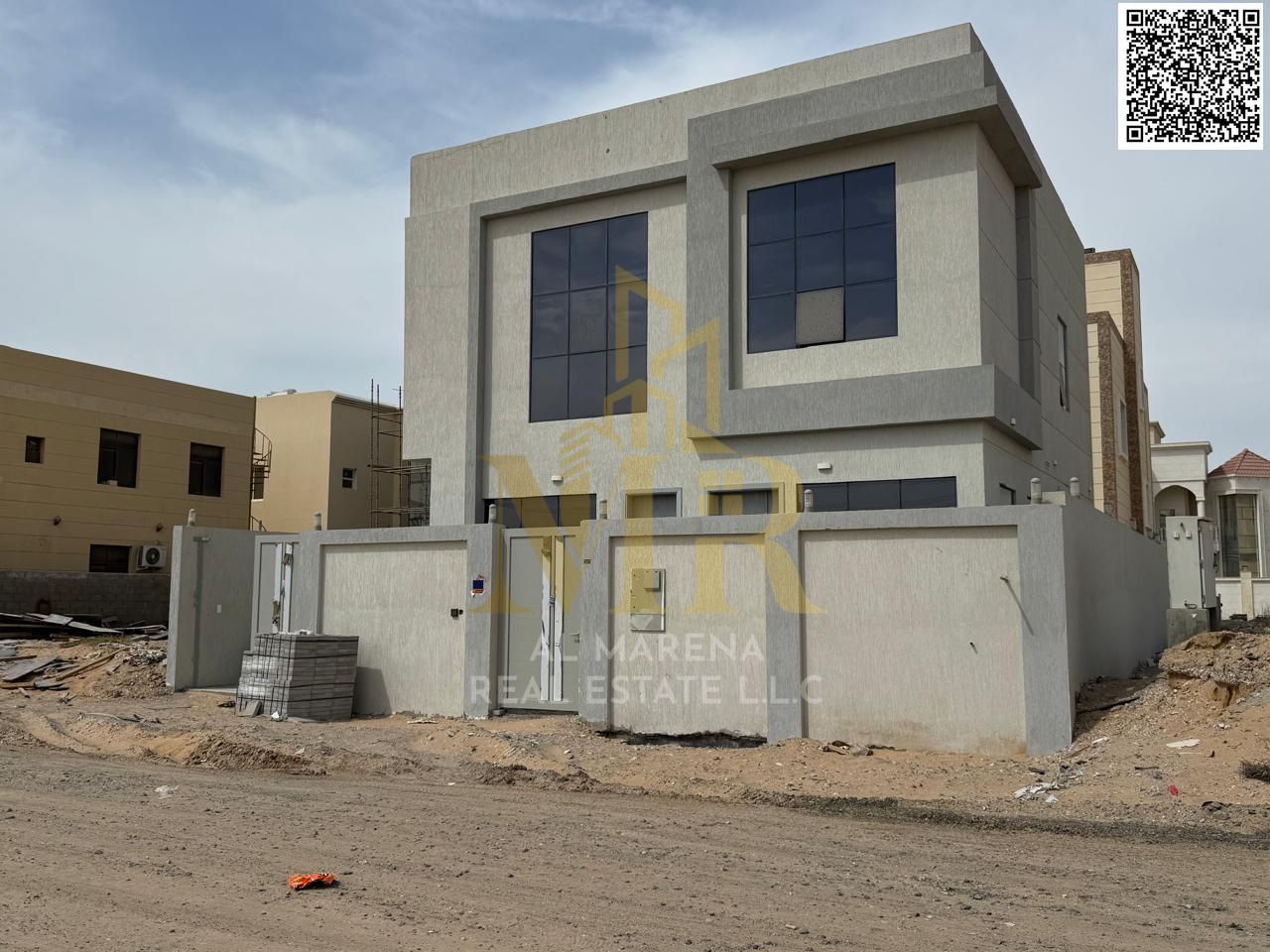 Villa for sale in Al Yasmin – 4 master bedrooms with a majlis, living room and maid's room at a special price including registration fees