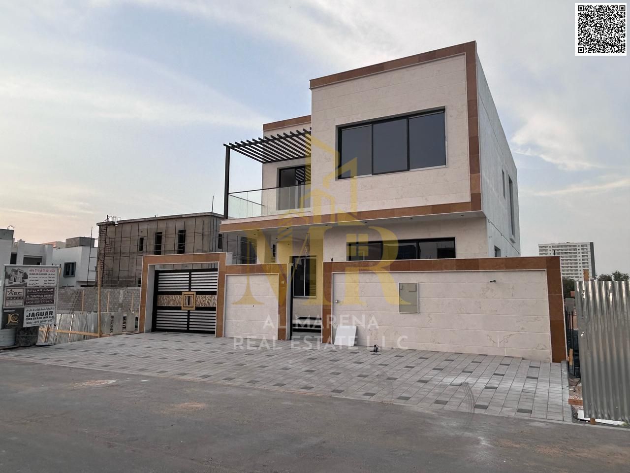Villa for sale in Al Yasmin – 5 master bedrooms on a plot of 3014 sq ft, price negotiable