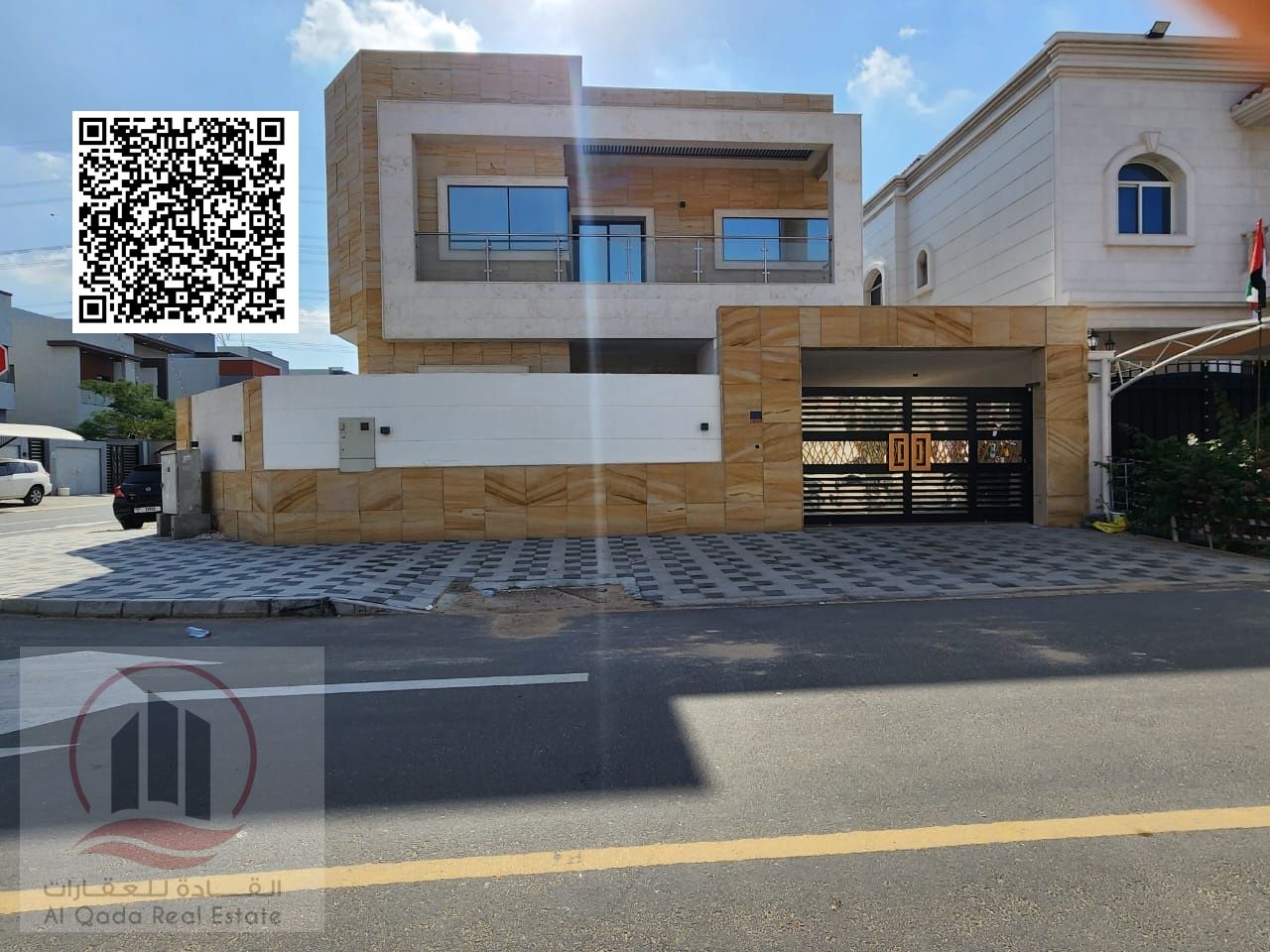 Corner villa for sale in Al Yasmeen area, Ajman. Modern design. The villa includes electricity, water, and air conditioning. (5 master bedrooms,