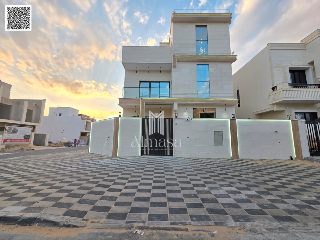 Corner villa, modern design, high-end finishing, two floors plus a roof terrace, price includes registration and ownership fees, prime location