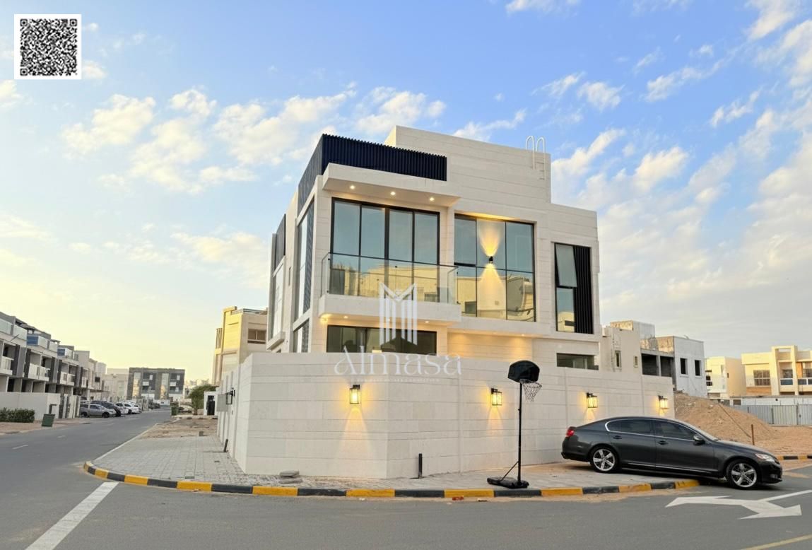 Your golden opportunity to own a corner villa with a European design and very high-end, personalized finishing, including water and electricity.