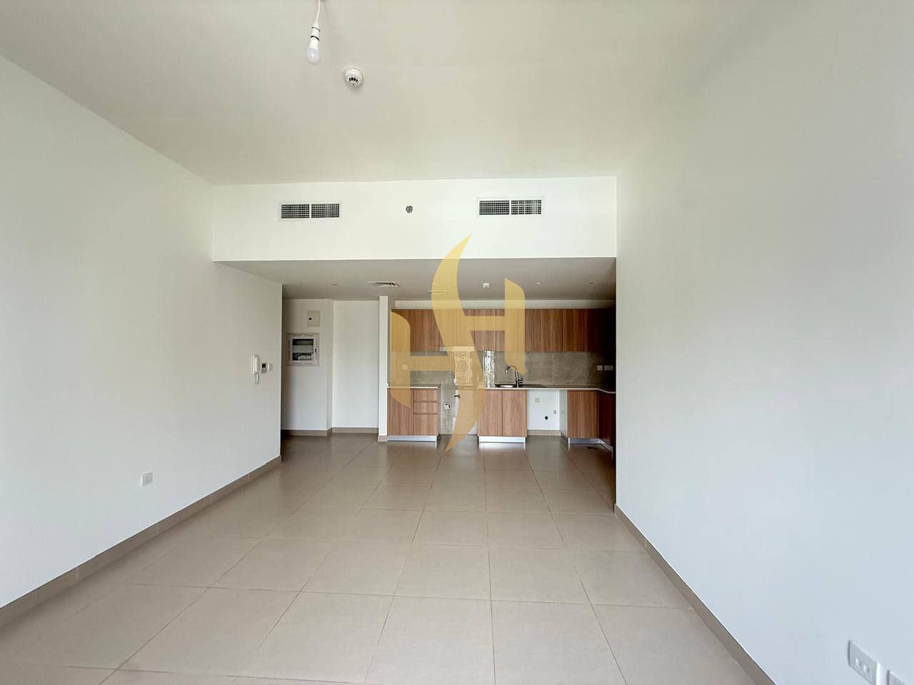 BIG 2BEDROOM -GOOD LOCATION-GOOD VIEW AND SIZE