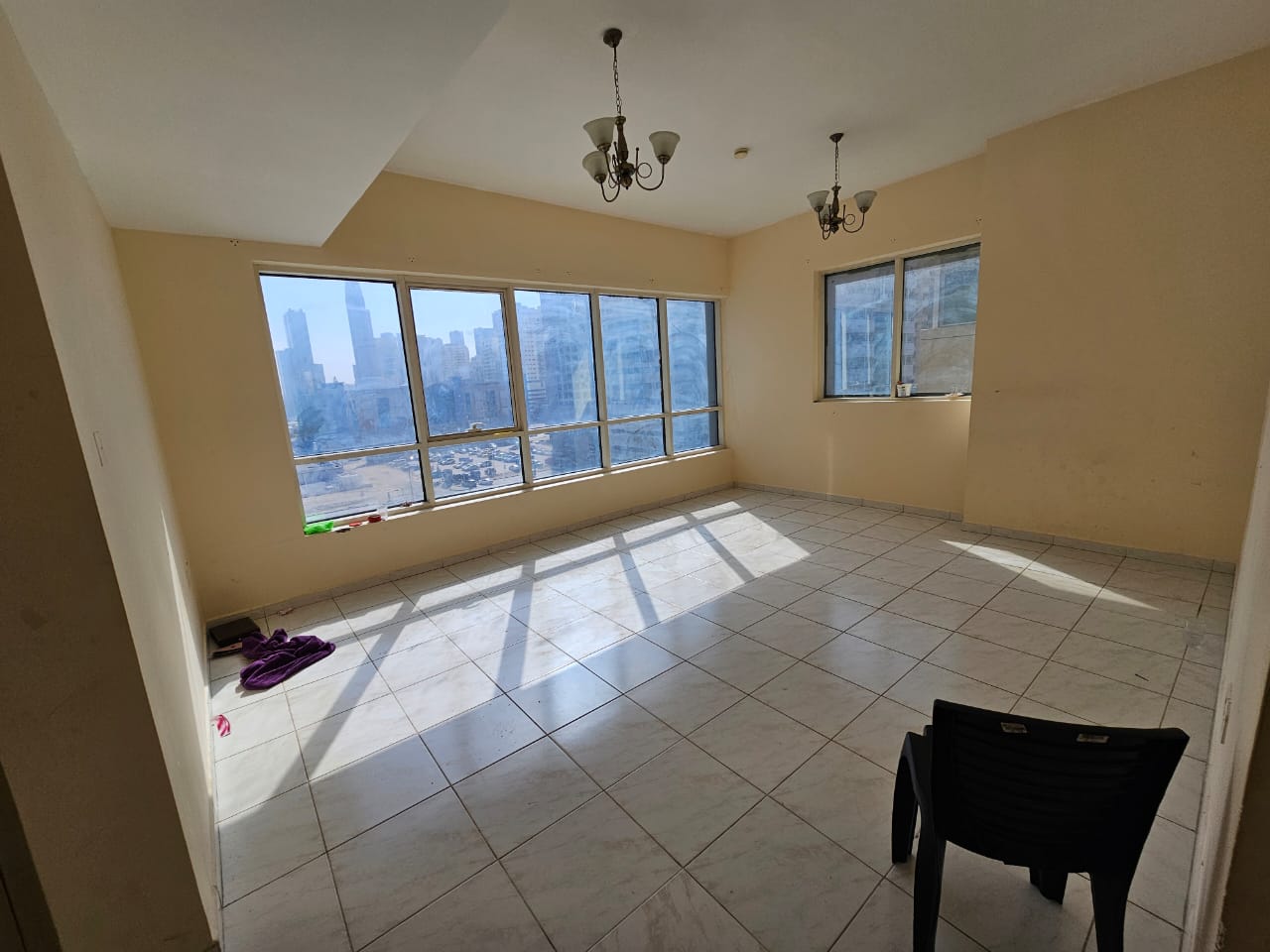 Free parking | Easy payment plan | Maid’s room | Built-in wardrobes |Spacious with balcony | Near Dubai & Ajman exits | Family tower | Free maintenan
