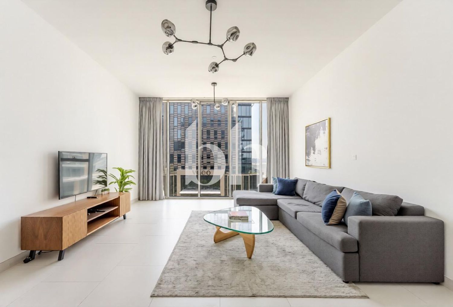 Modern / Furnished / Penthouse