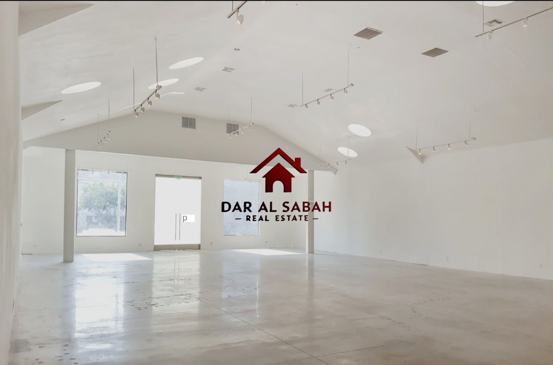 Shop for rent on Prime location