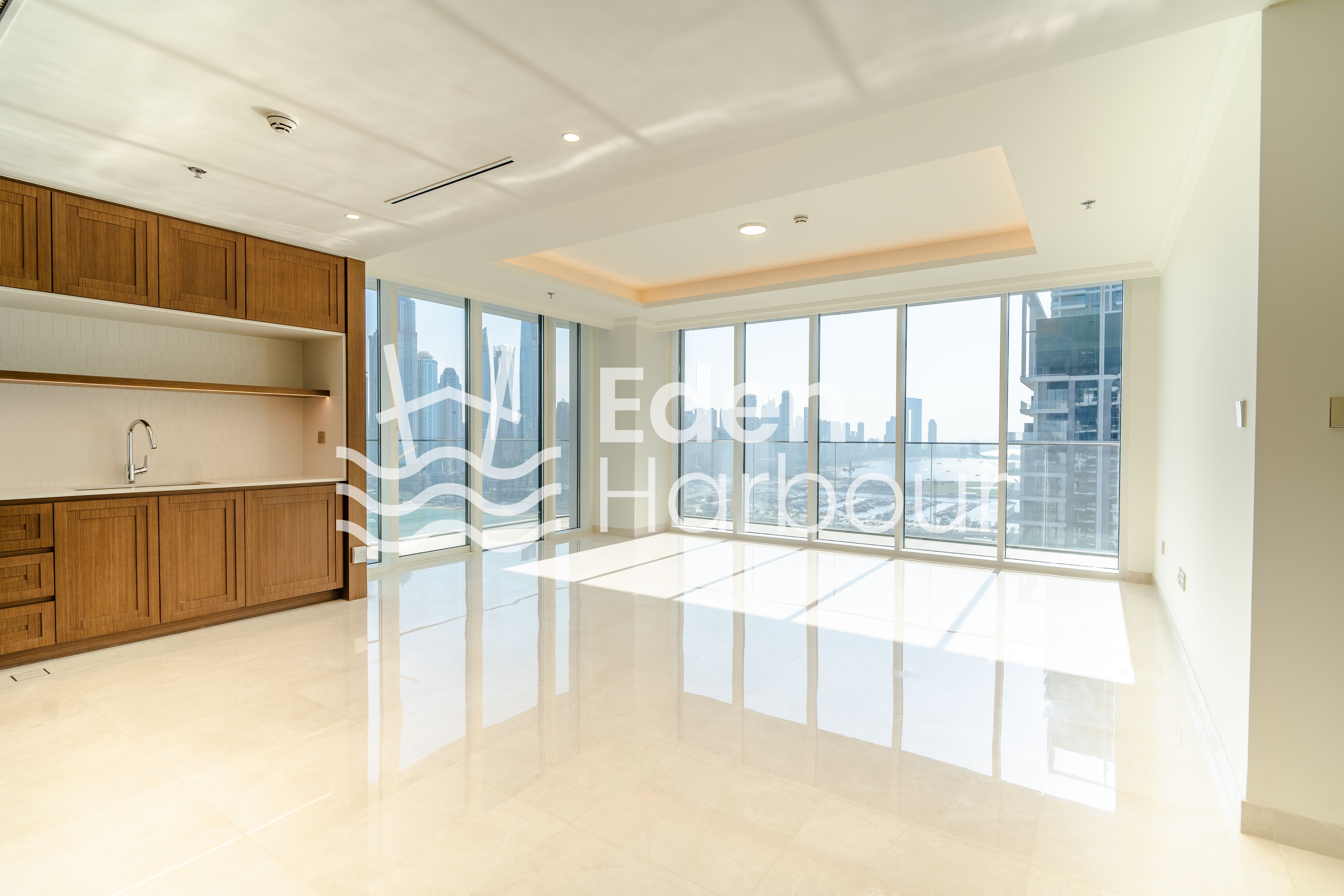 HIGH FLOOR | CORNER LAYOUT