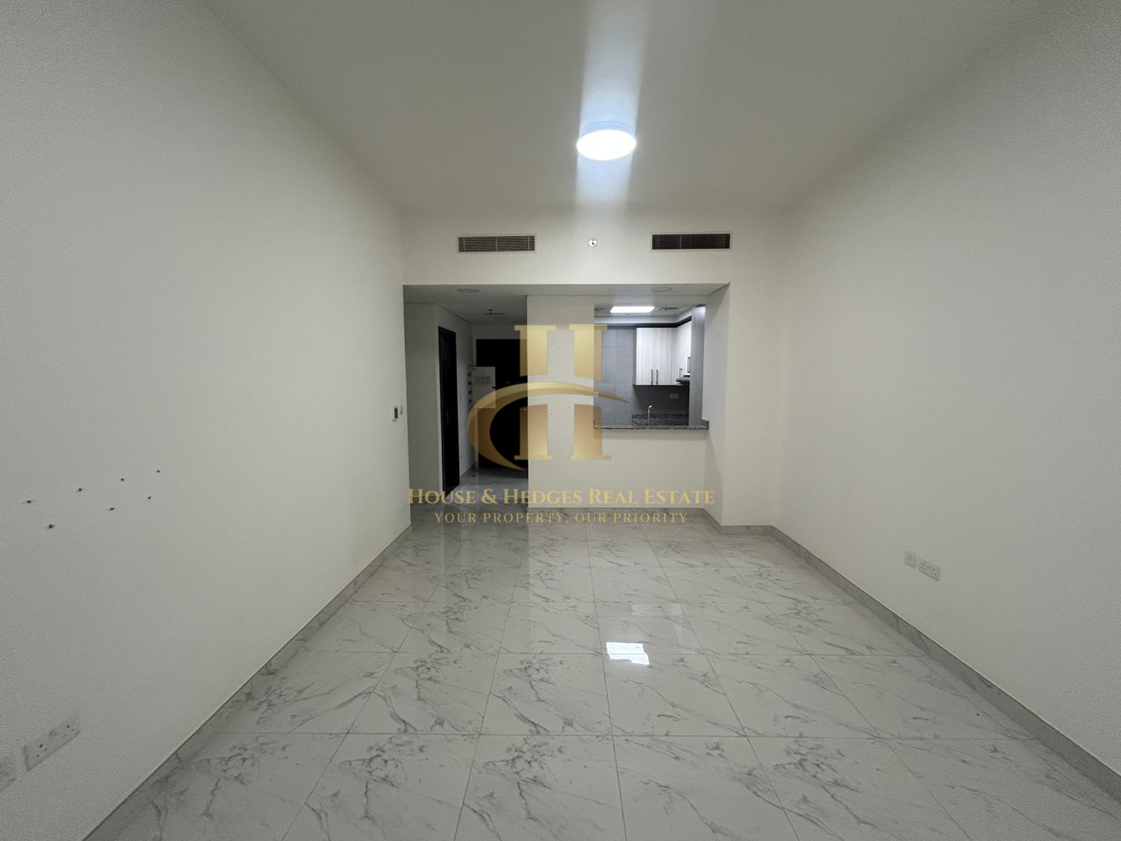 Prime Location | Vacant | Spacious Layout