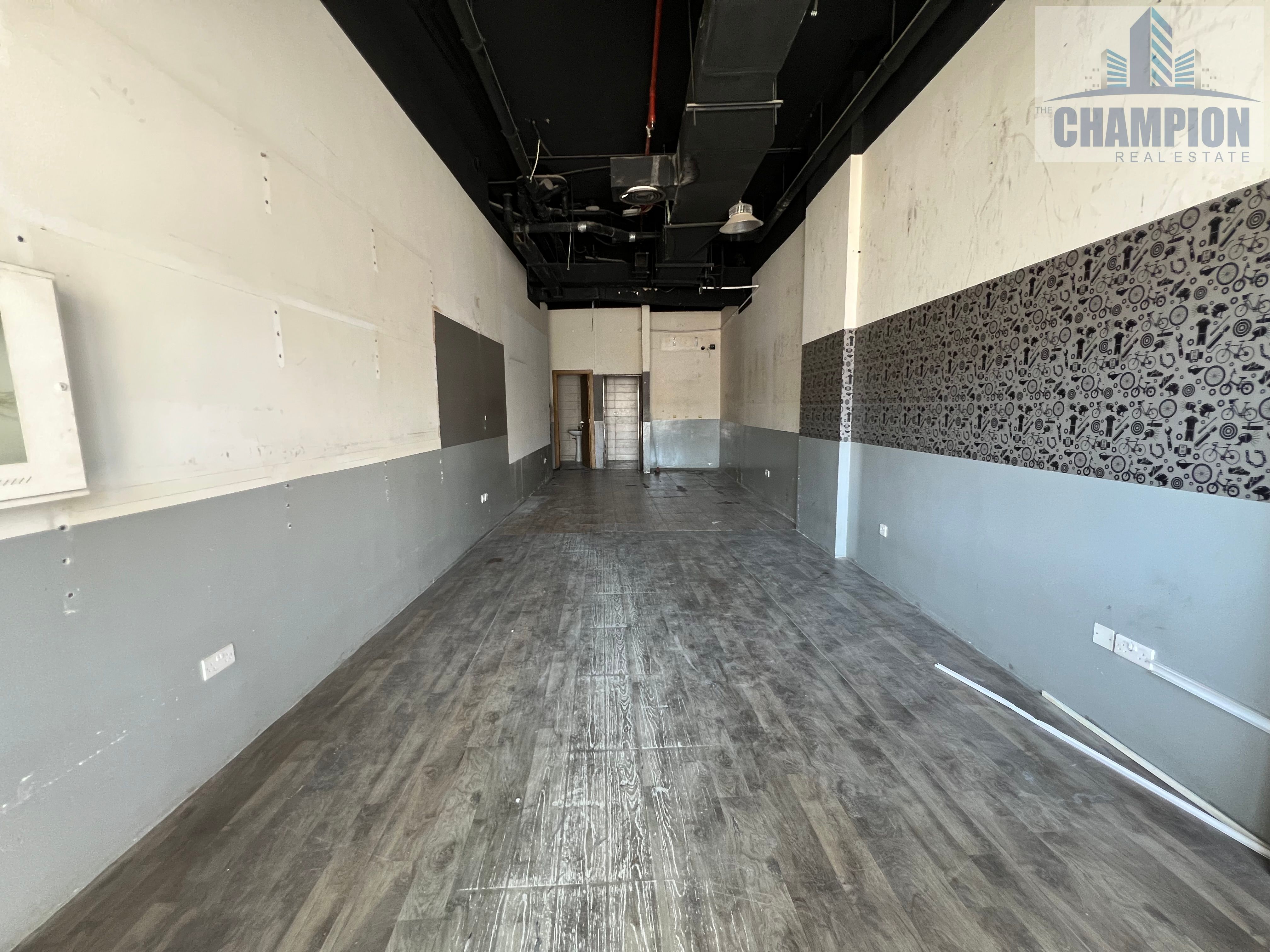 Spacious | Shop For Rent || At prime location // Huge Sizes || Rush Areas
