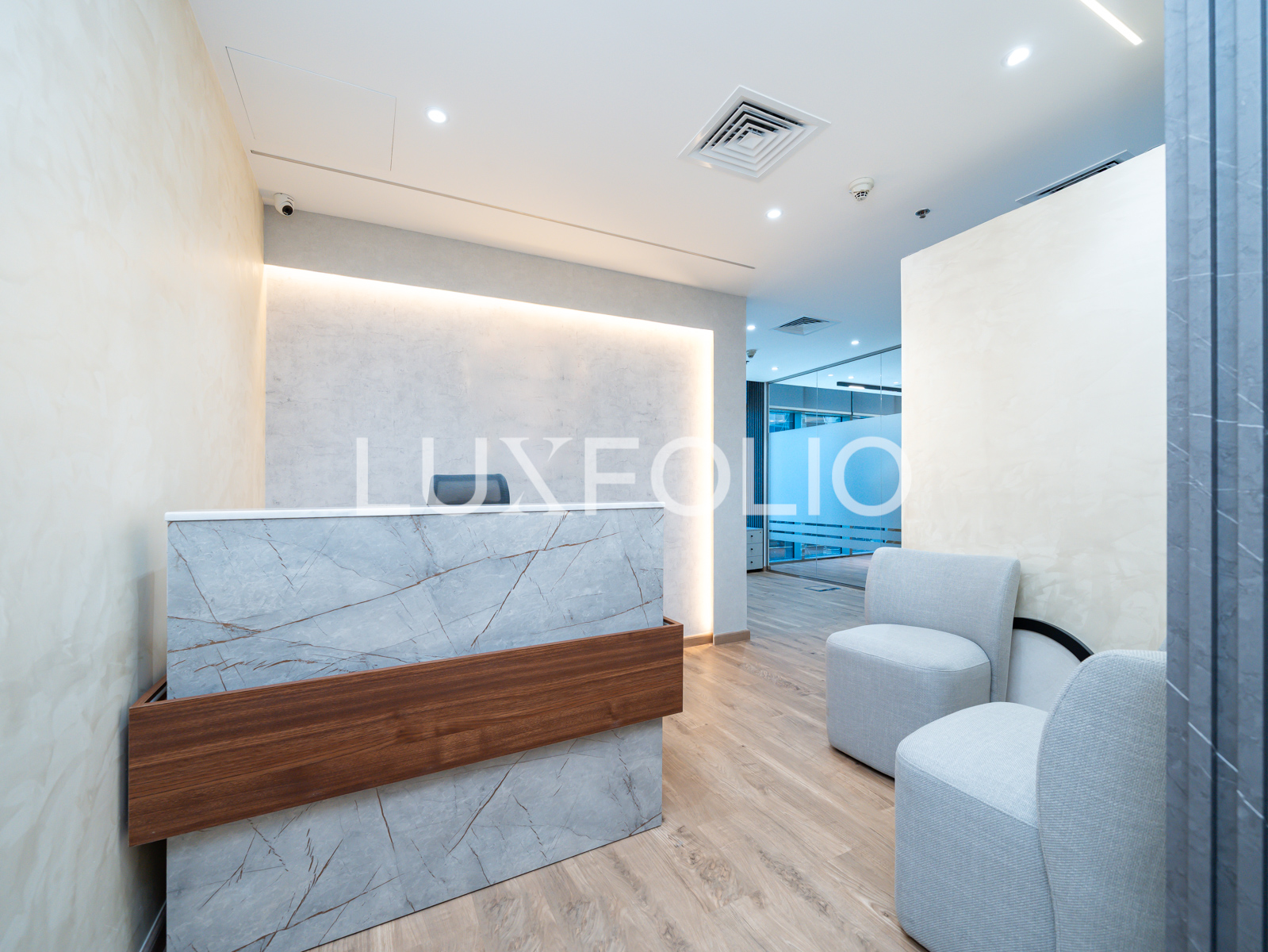 Luxurious | Well Furnished | Spacious