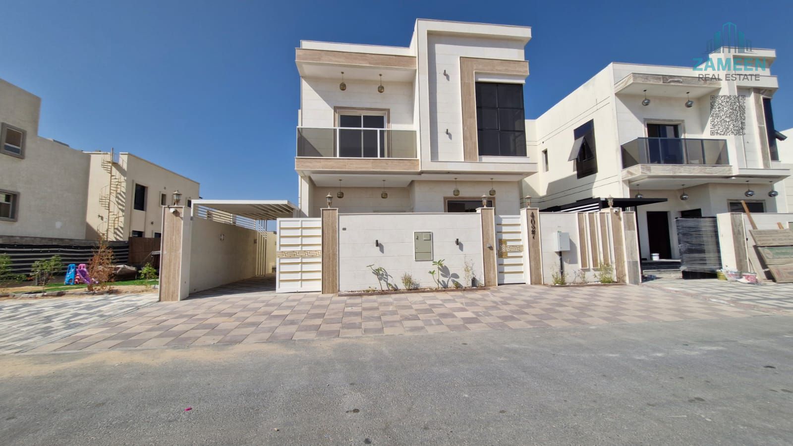 Royal Villa for Sale in Al Zahia (Ajman) - Super Deluxe Personal Finishing A golden opportunity for upscale living in a prime location directly on