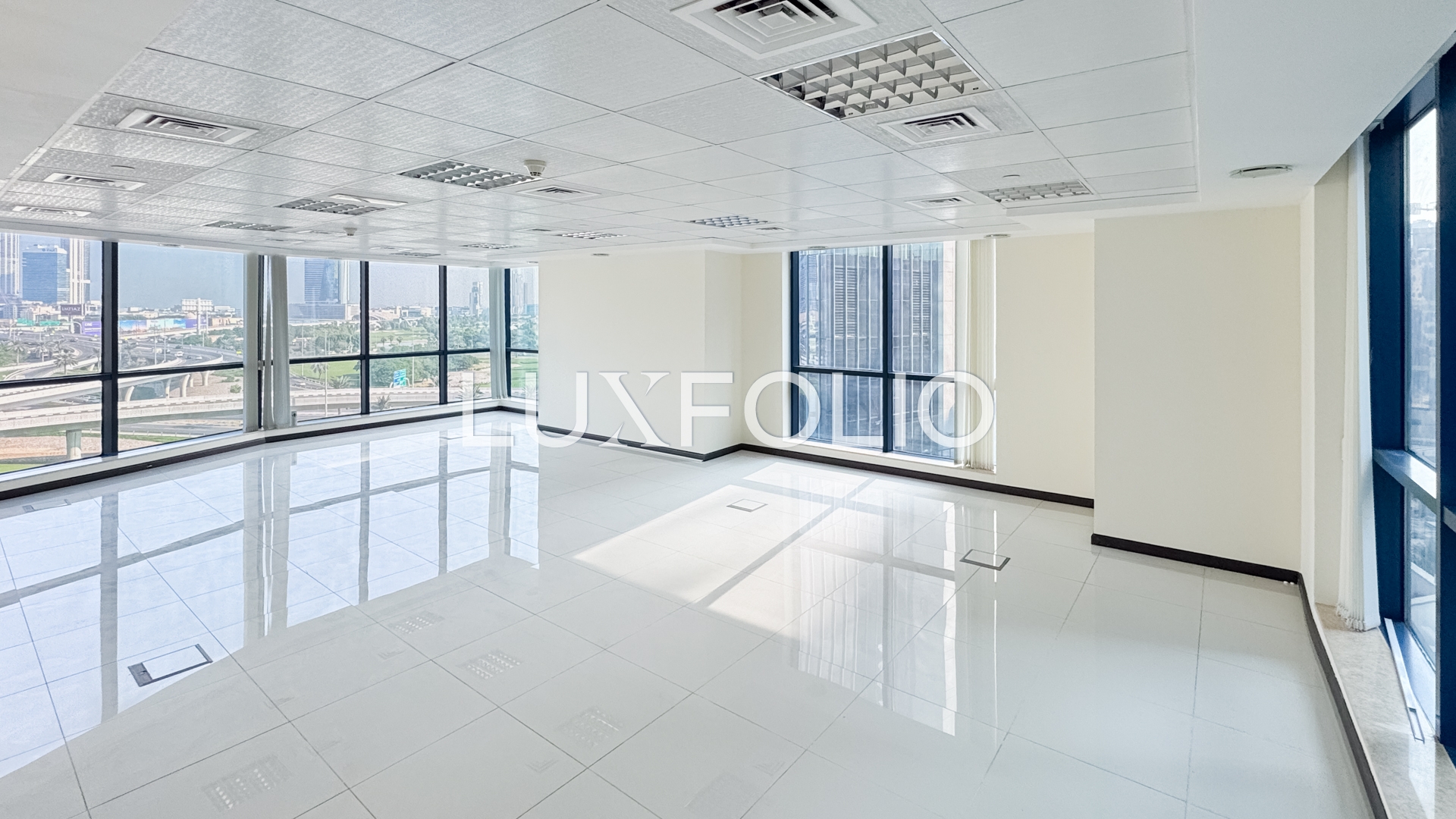 OPEN SPACE | NATURAL LIGHT | NEAR METRO