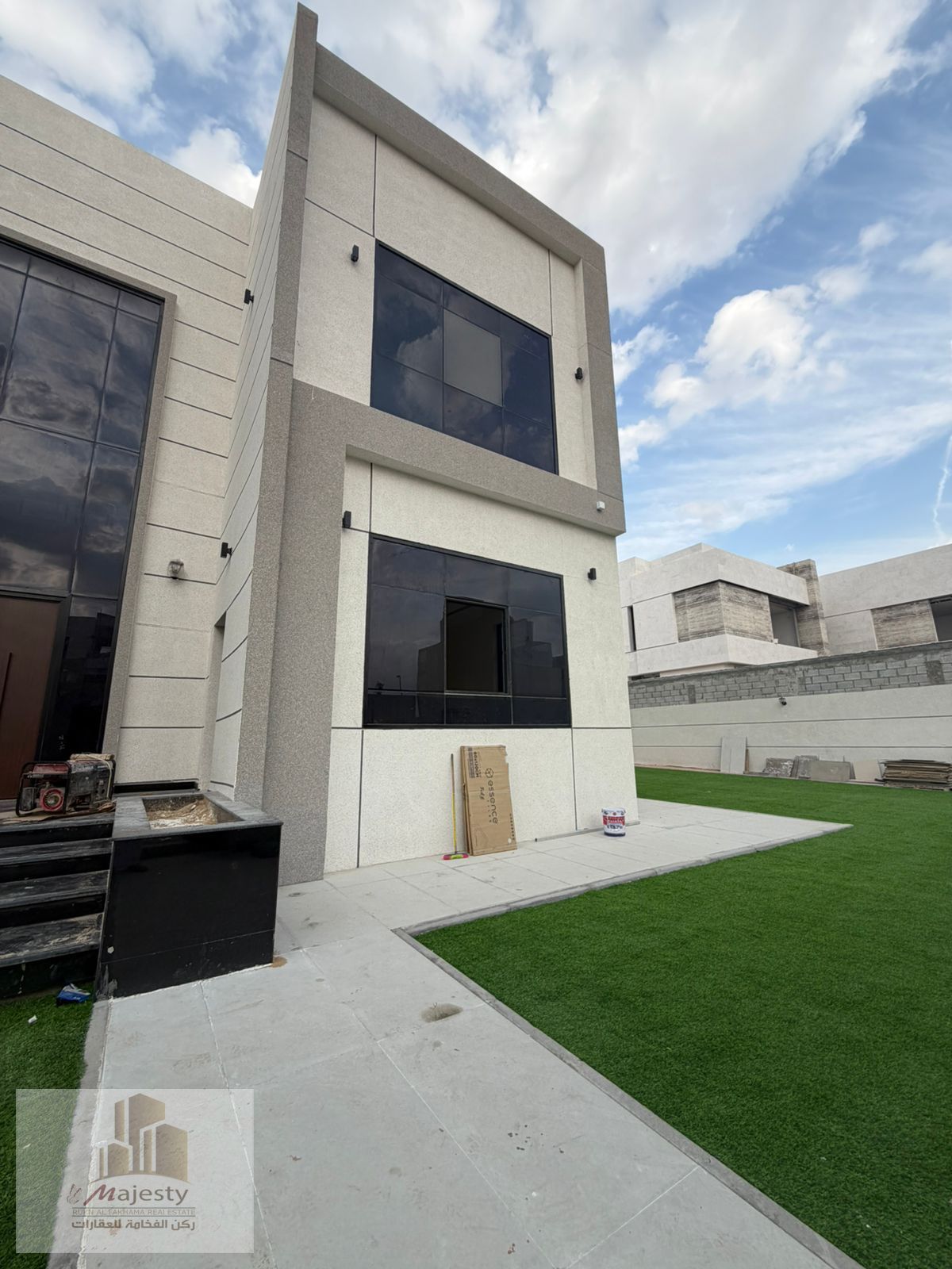 For sale, a villa in the Emirate of Sharjah, specifically in the Al Hoshi area