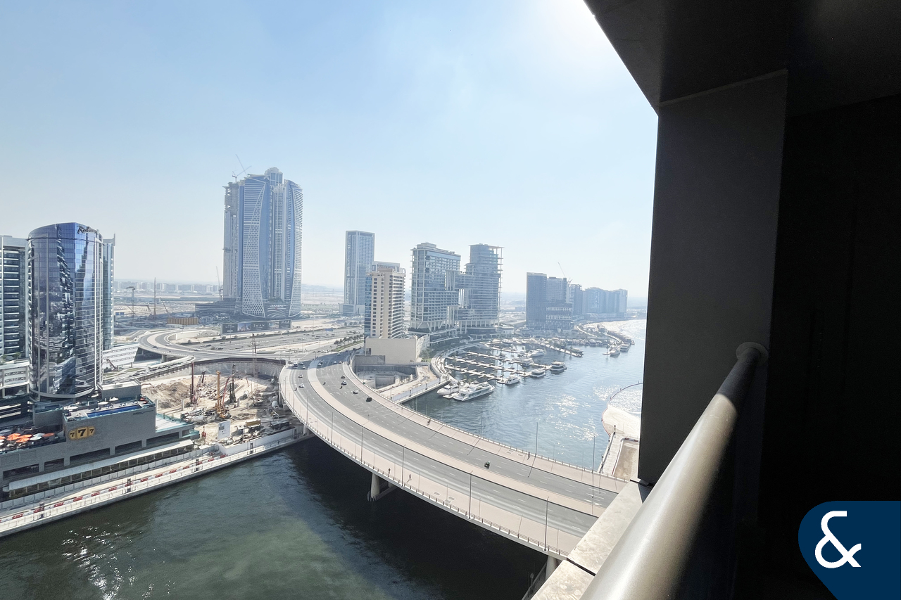 Furnished Studio | Canal View | The Vogue