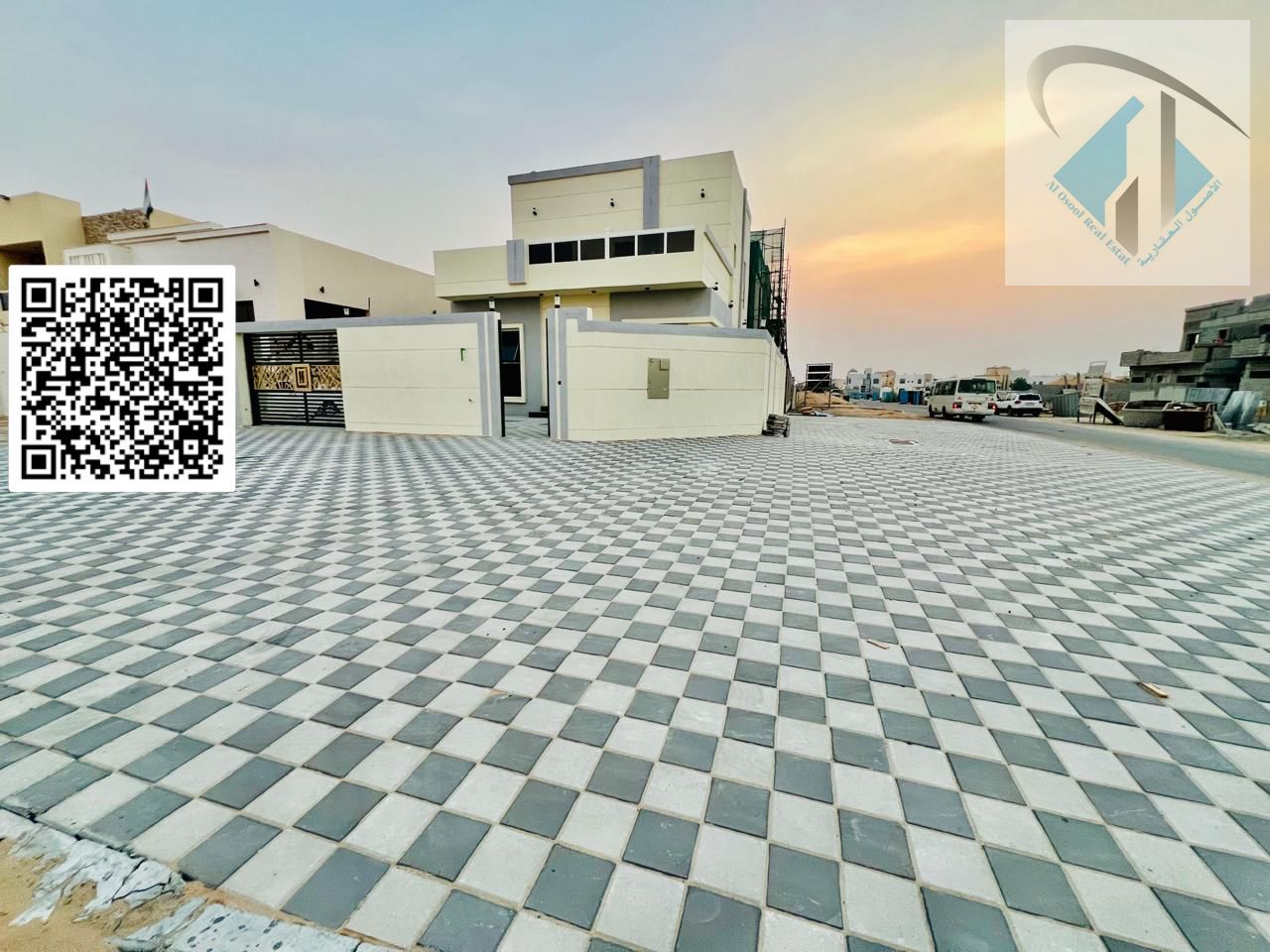 For sale, a townhouse villa with super deluxe finishing and wonderful decorations, with the possibility of bank financing for 25 years