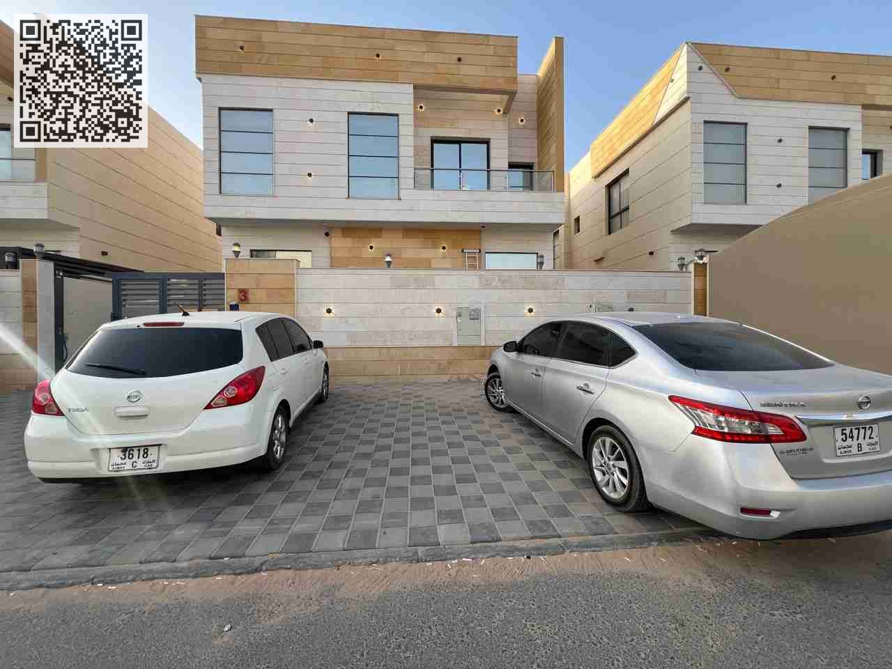 Five master bedroom majlis hall maid rooms kitchen parking area beautiful Villa for rent