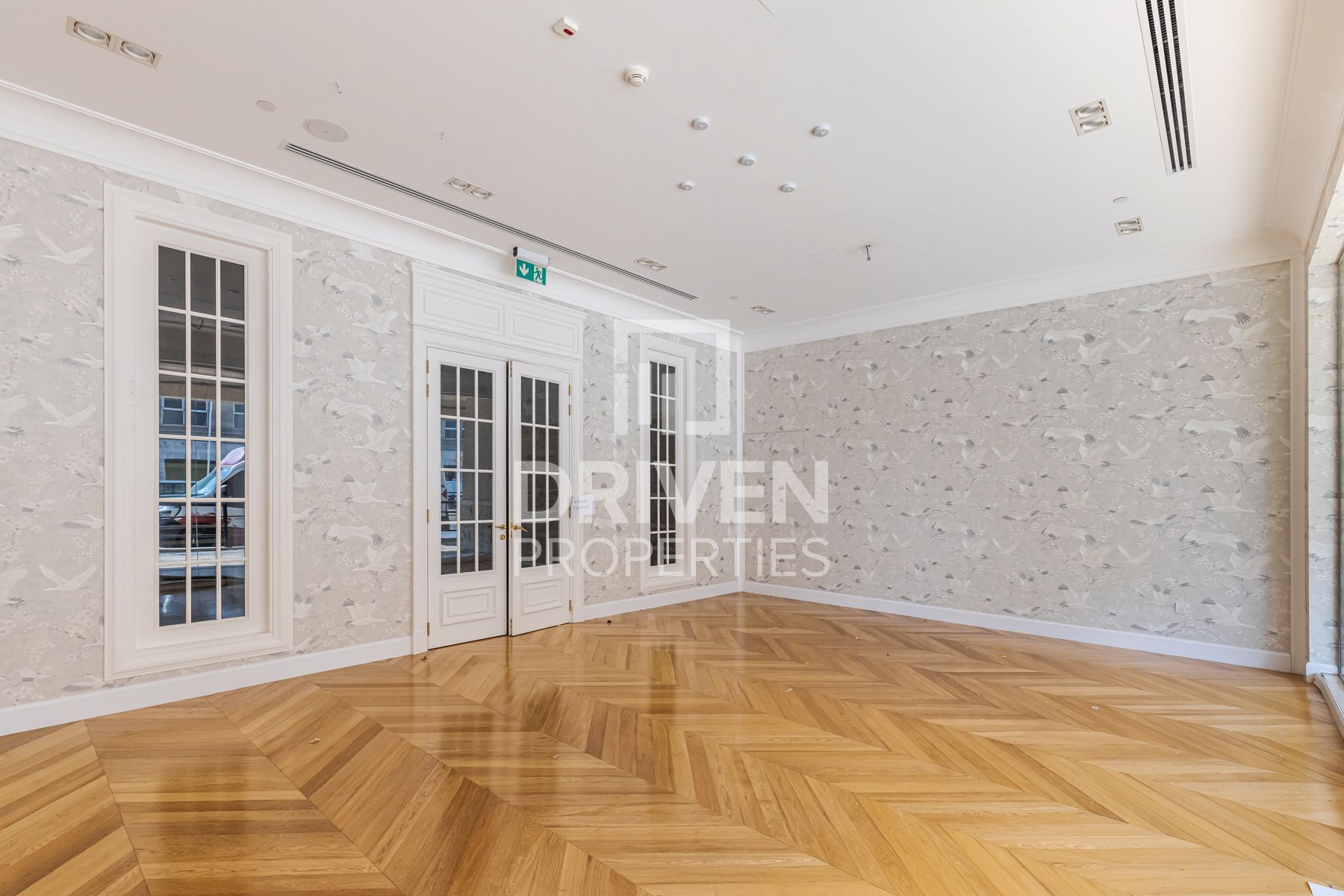 Retail Shop For Rent with Community View