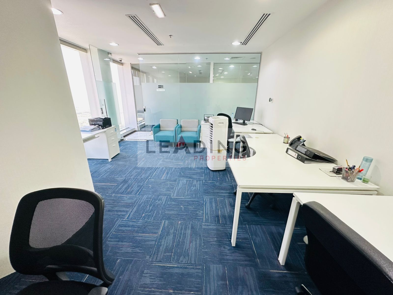 PREMIUM OFFICE WITH CANAL VIEW