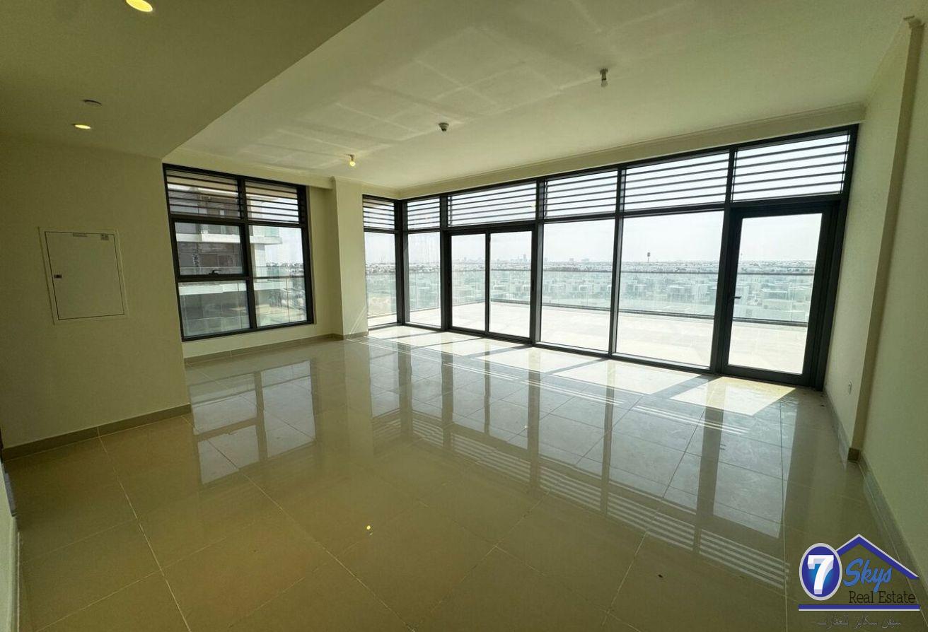 Vacant I 4BR Duplex I Great Investment I Luxurious