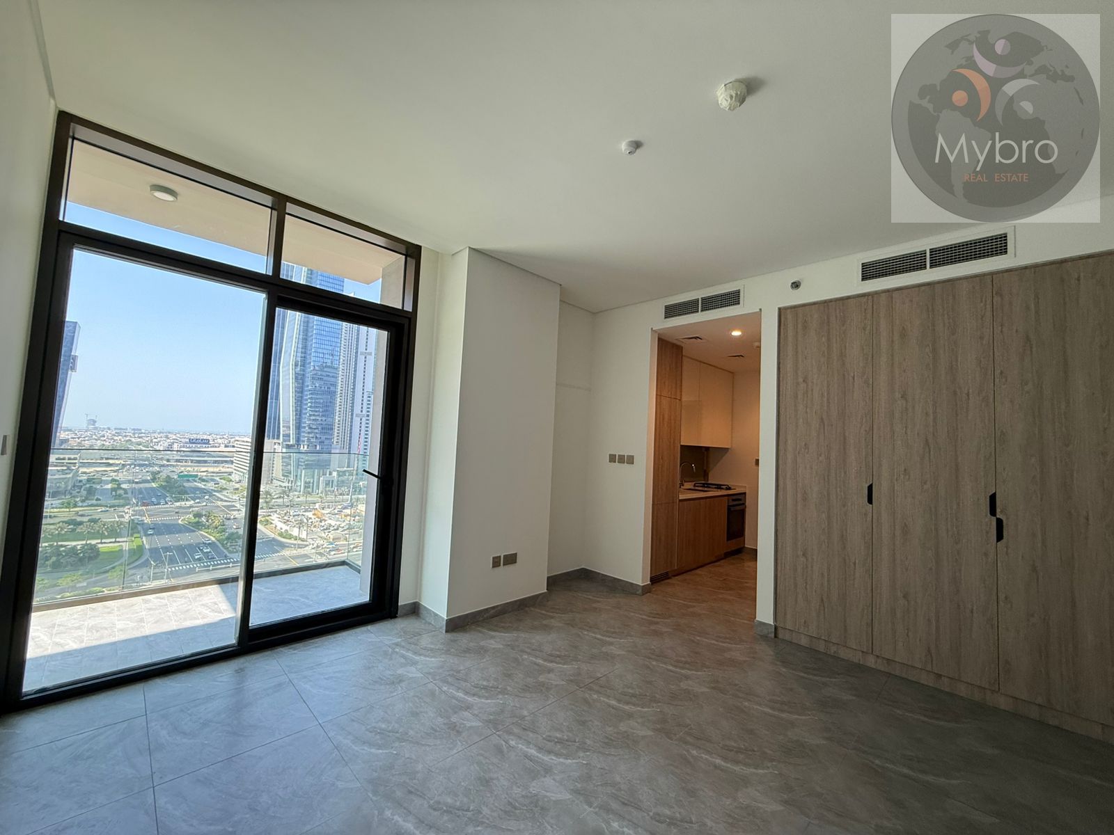 Studio | Vacant | Prime Location