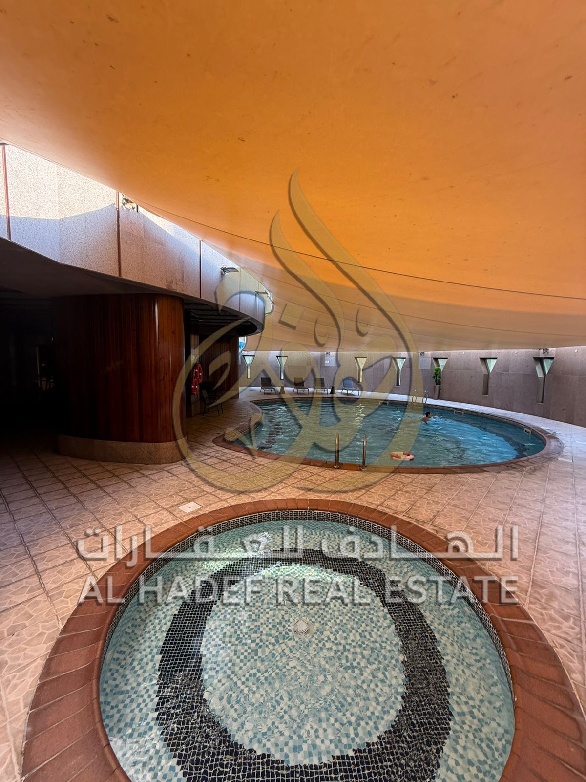 4 Bedroom Apartment for Rent in Sharjah Al Majaz 3 | Maid Room | 4 Bathrooms | Large Living Hall | AC by Owner | Gym & Swimming Pool | Jacuzzi & Sauna