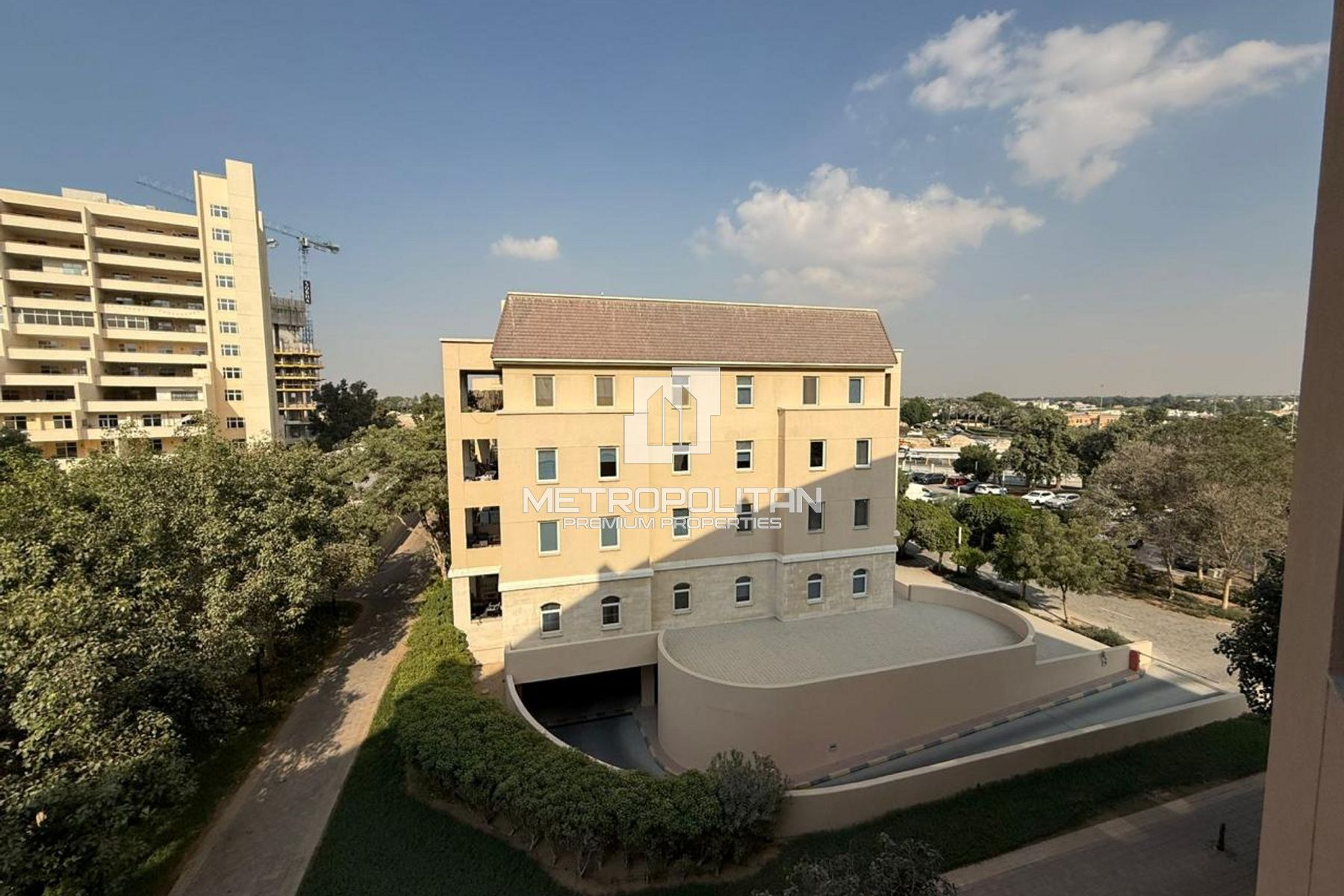 Fully Upgraded 2 Bedrooms | Furnished | Ideal ROI