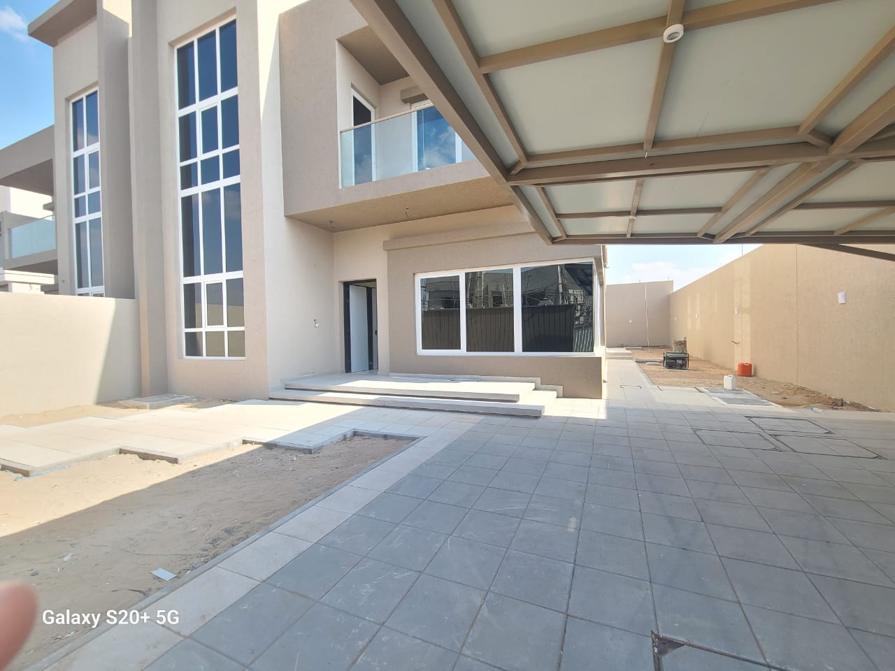 Brand new 4 bedroom villa with maid room all master room