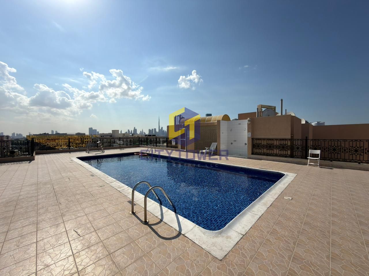 2 Bedroom with Maid's Room Bright and Large Apartment with Gym / Pool Prime Location