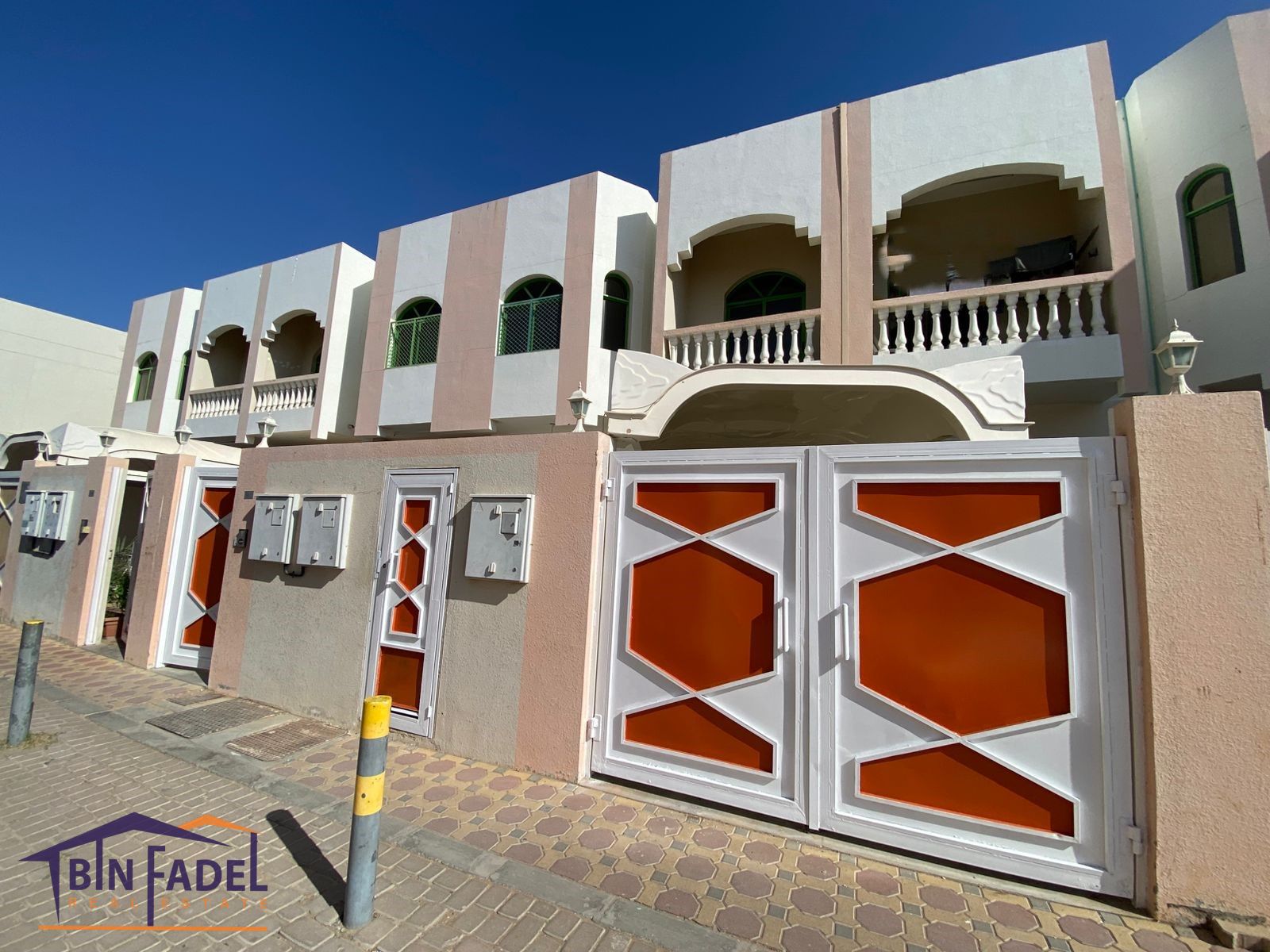 ELEGANT 3 BEDROOM DUPLEX VILLA FOR RENT WITH PRIVATE YARD