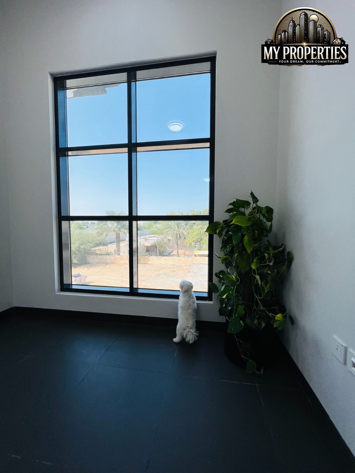 Stylish Studio with Balcony | Khuzam
