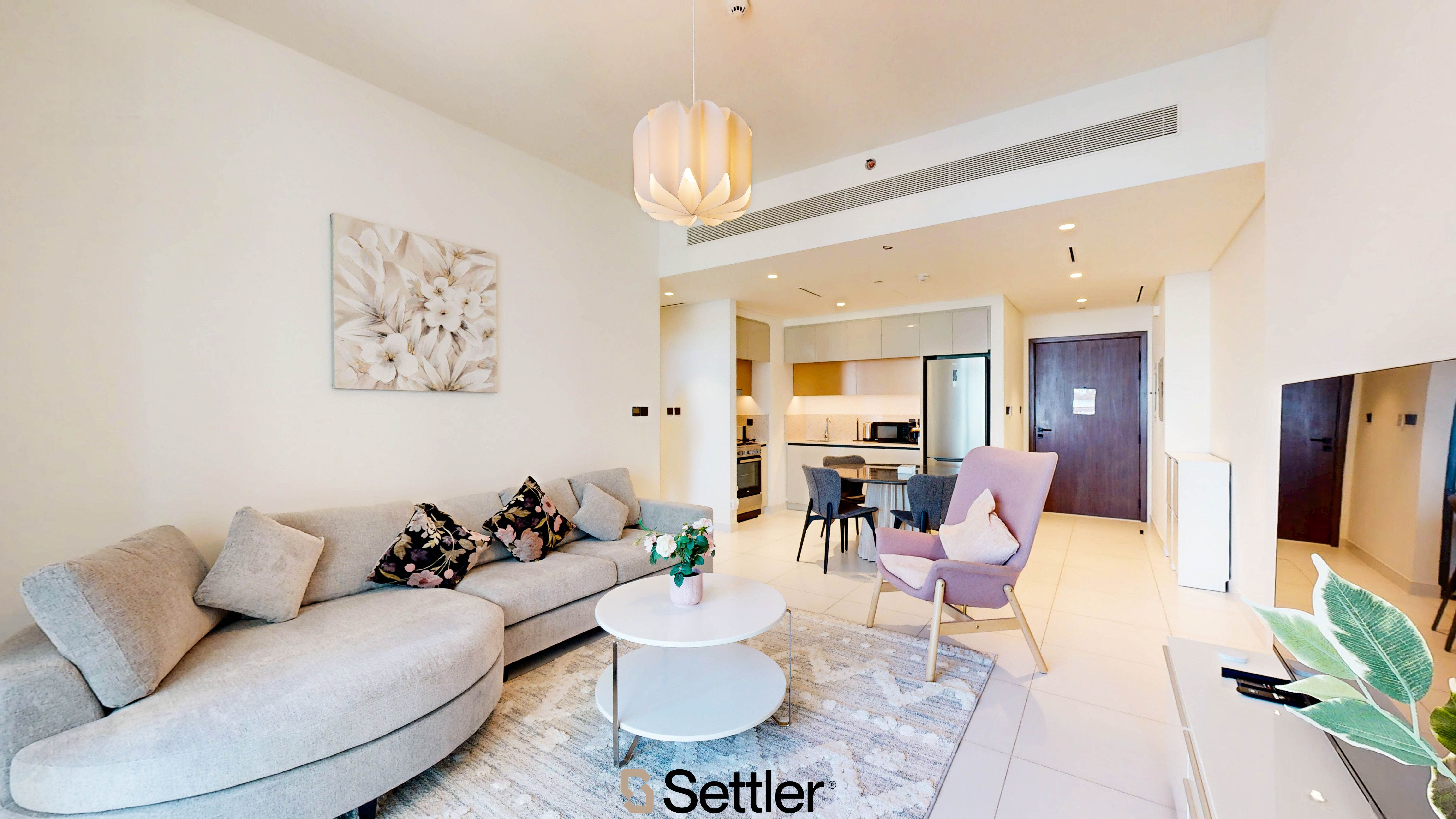 Modern 1BR Apartment | Emaar Beachfront | Marina Vista 2