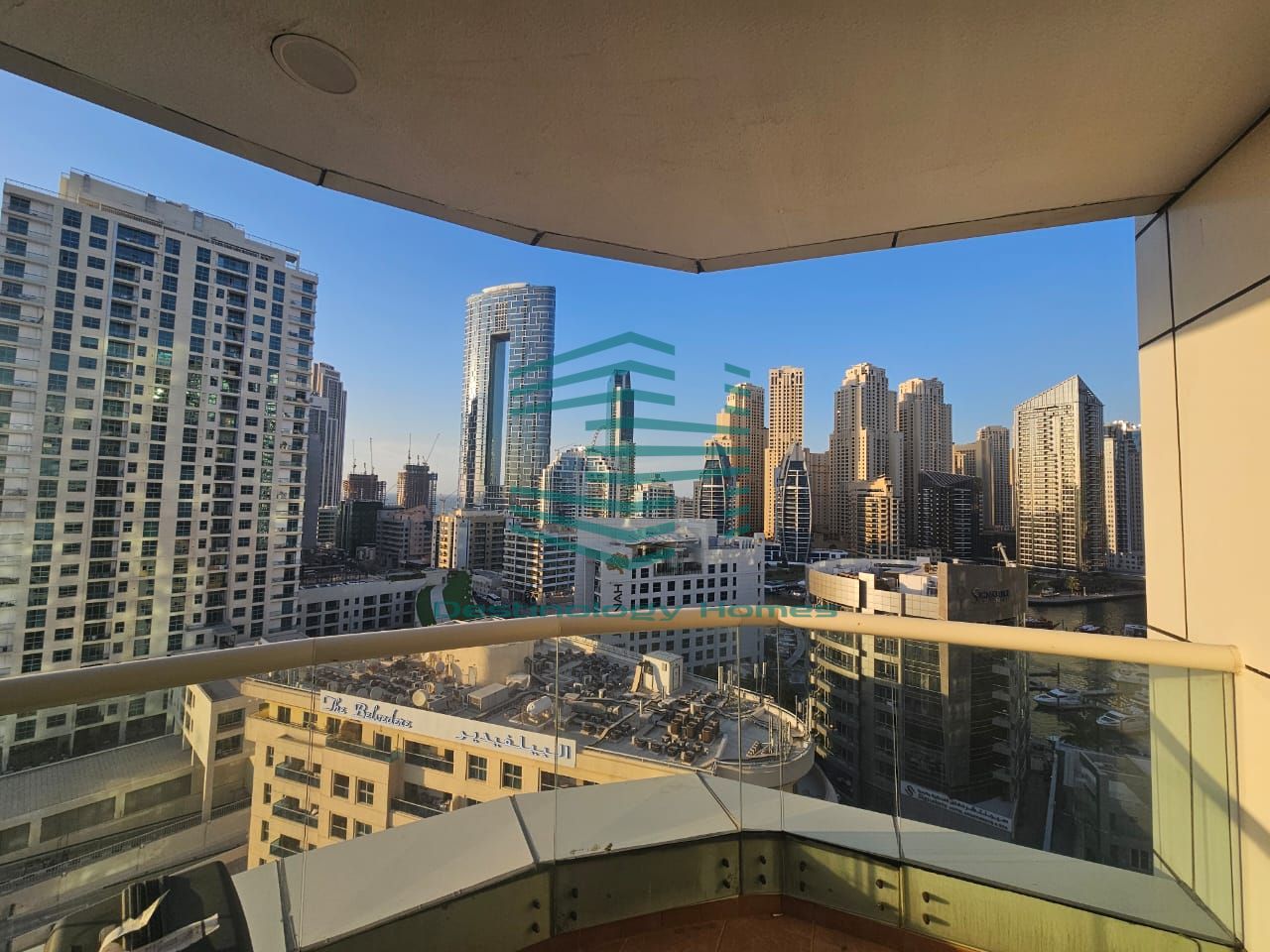 Prime Location | Marina walk View | Semi furnished
