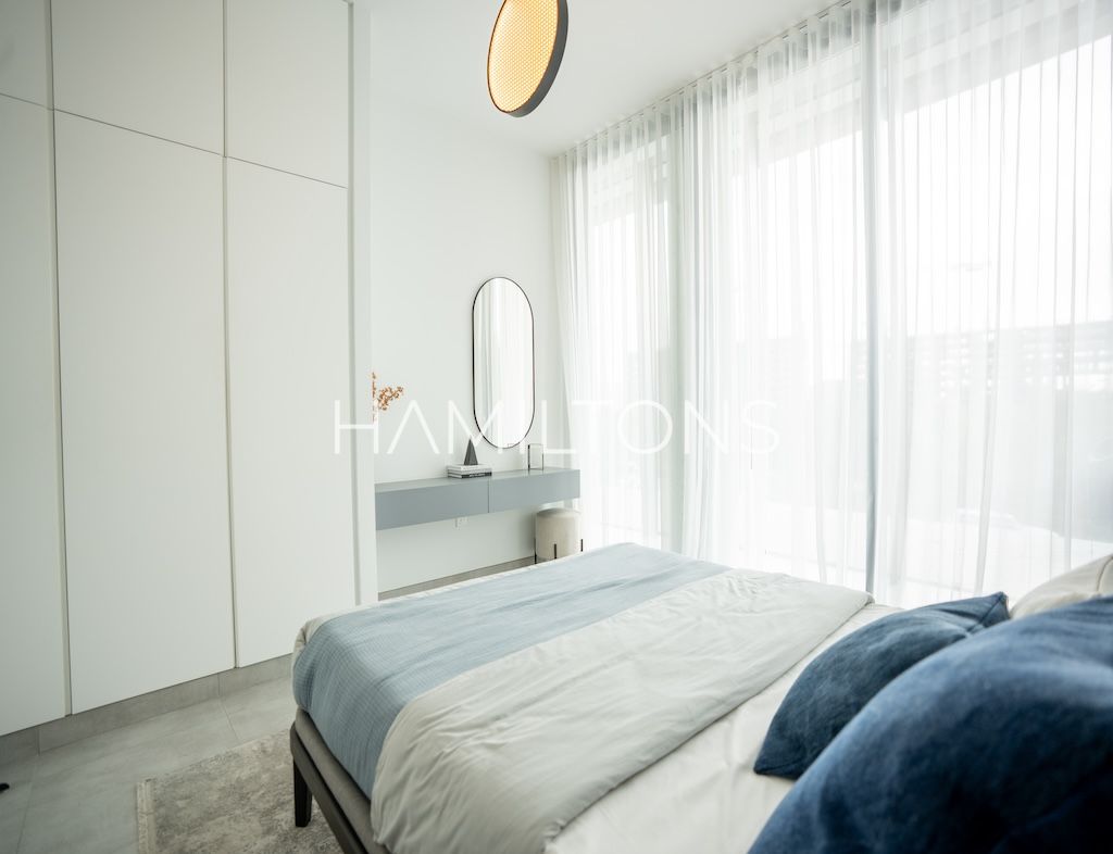 Luxury Apartment | Central Location | Resale