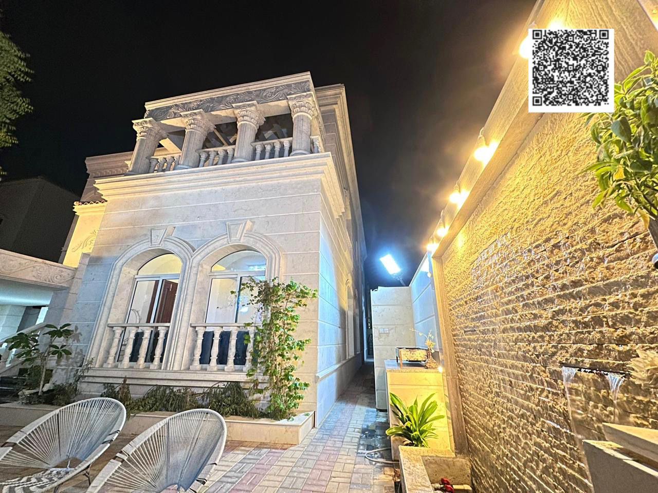 Villa for sale in Ajman, Al Rawda 1 area, behind Al Hamidiya Police Station. Second plot from Riyadh Street. Area: 4,251 sq ft. Consists of: five mast