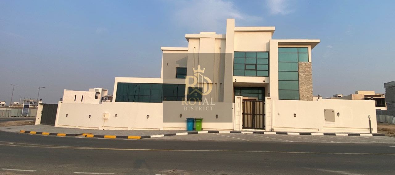 THE BIGEST FREE HOLD VILLA IN TILAL CITY | 7 BEDROOMS + MAID ROOM | PRIVATE COVERD POOL WITH AMAZING PRICE |