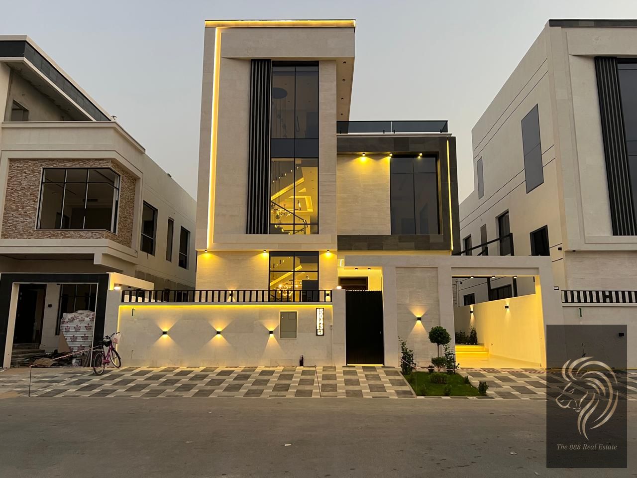 5 BEDROOM VILLA FOR SALE I MODERN LUXURY VILLA I AL YASMEEN AJMAN