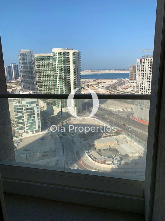 Immaculate 1BR | Partial Sea Views | Central Location
