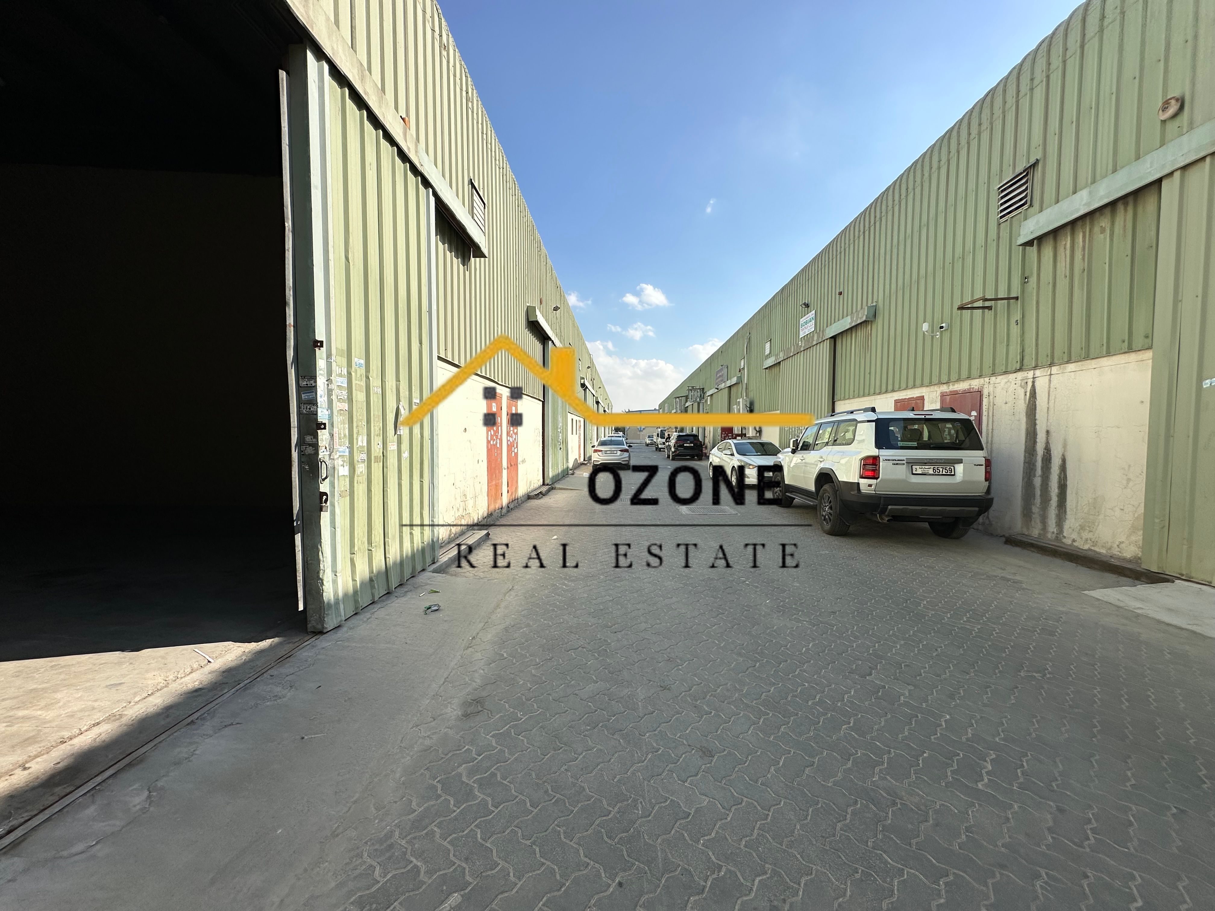 Prime Location\*WareHouse For Rent in Industrial Area 15