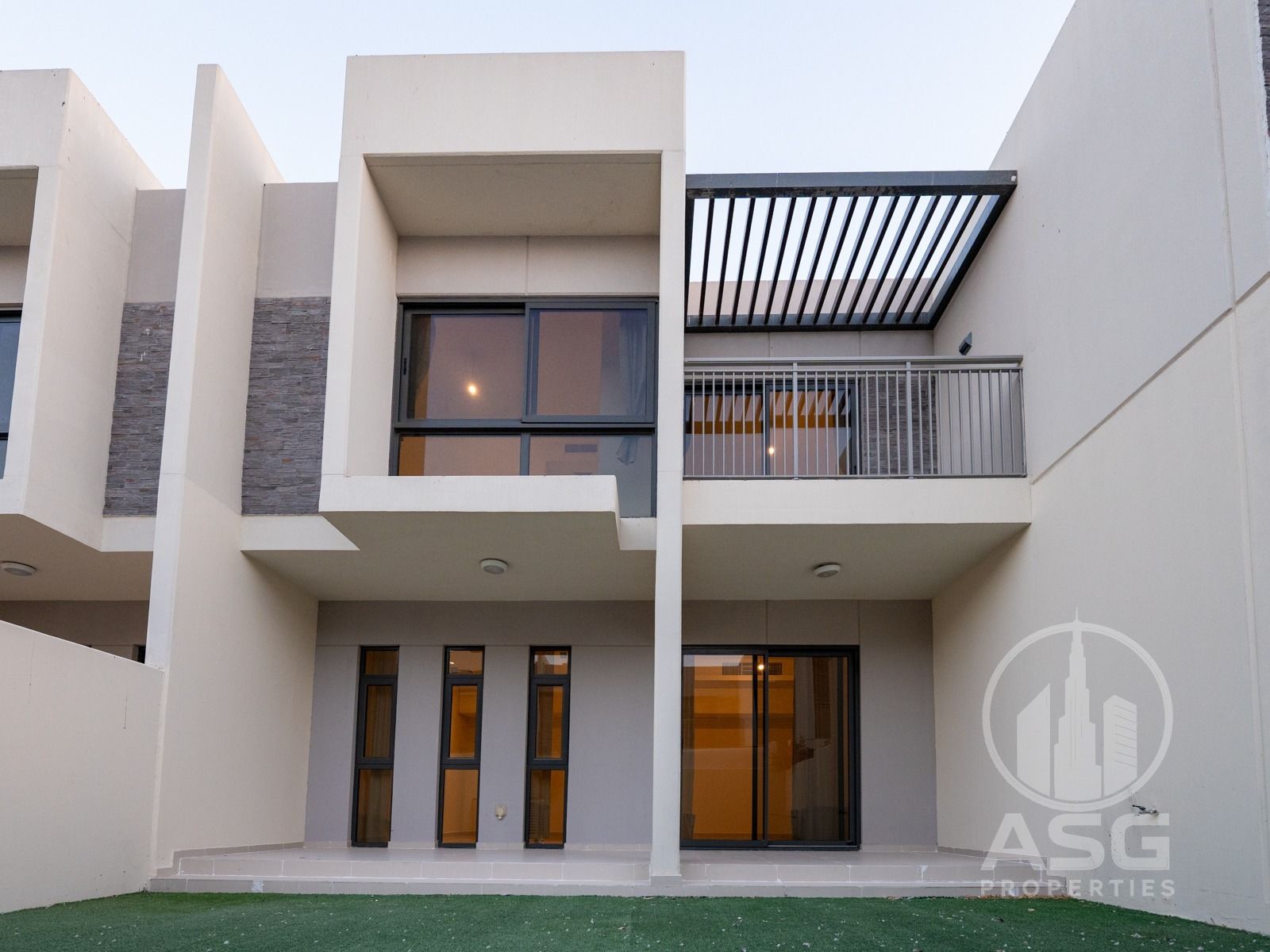 3BED +MAID | Big Layout |Closed Kitchen