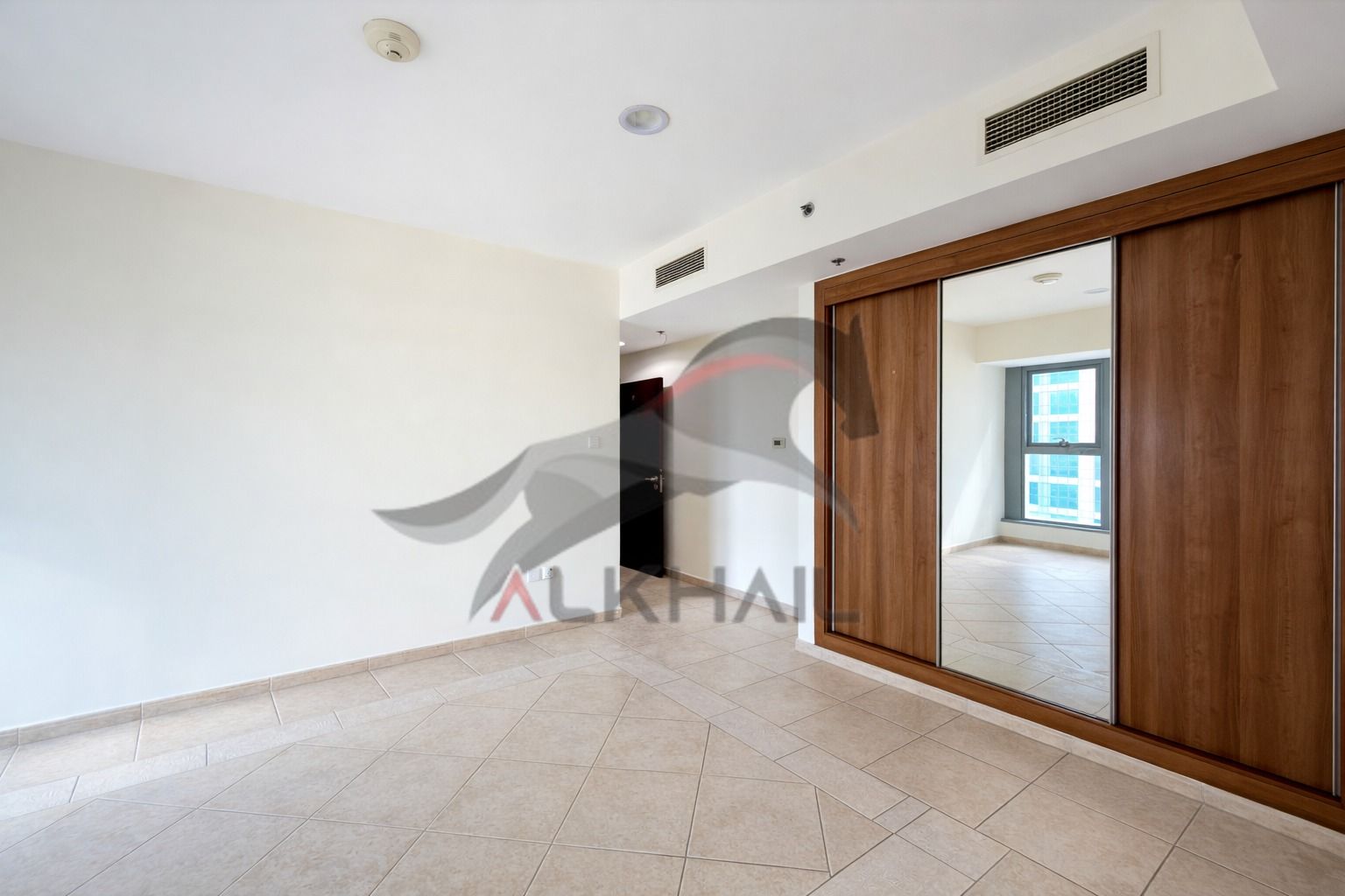 Elegant 2 Bedroom | High Floor | Panoramic Marina View