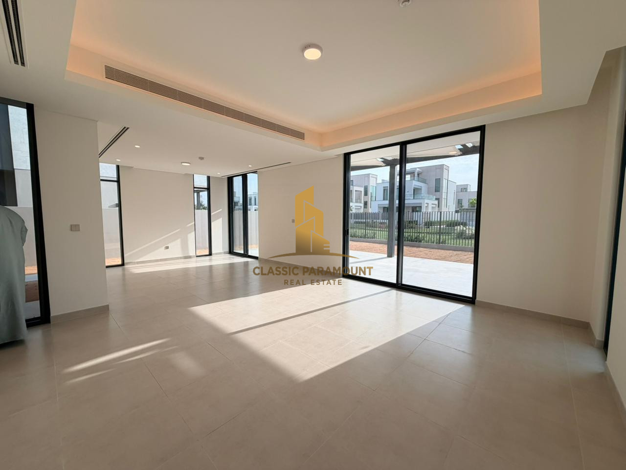 Genuine Resale | 4 bed | Near park | Guest Room