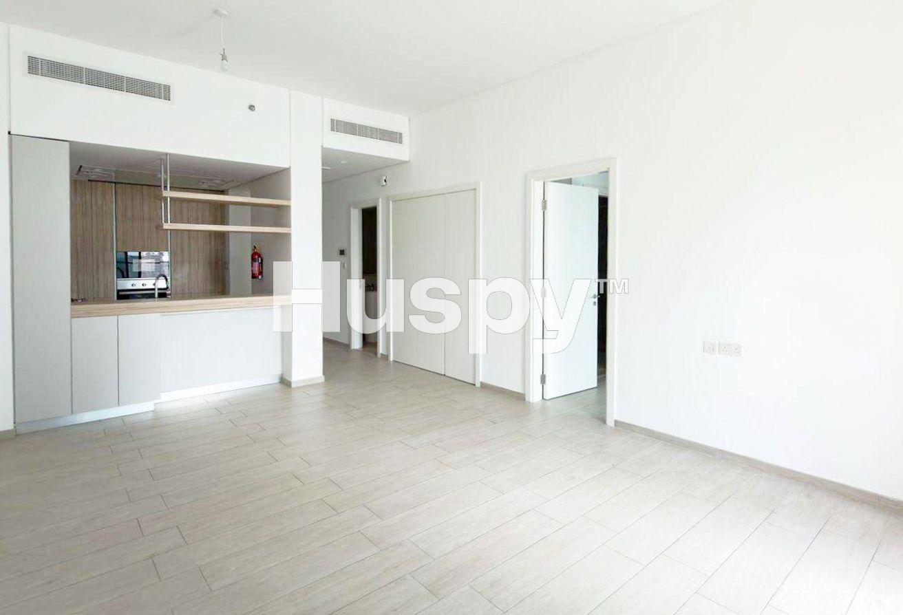 High Floor | Large Layout | Bright