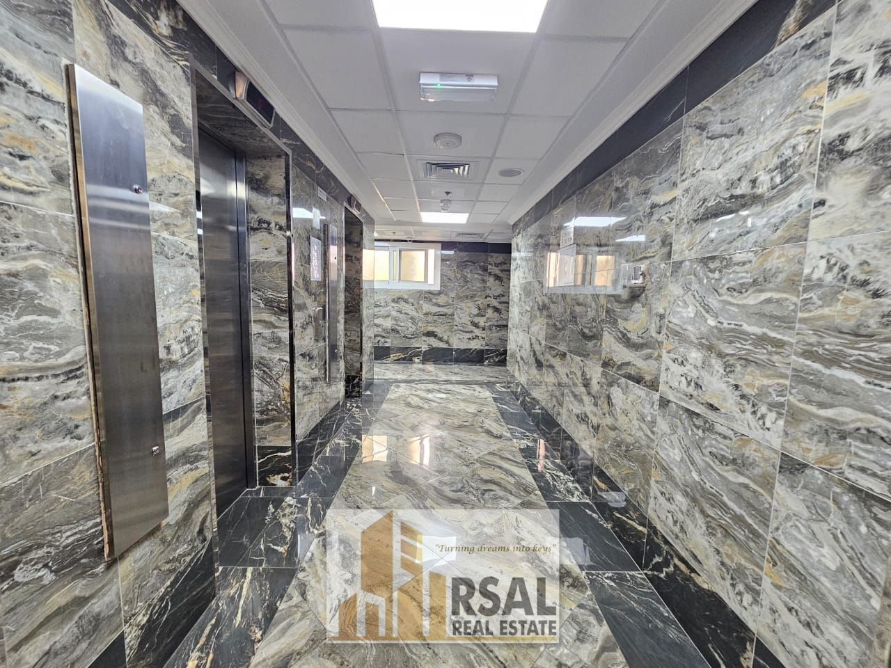 Afordable Lavish Family 1Bhk //Coverd parking//Ready to Move//Easy Payment//Close to the Safari Mall