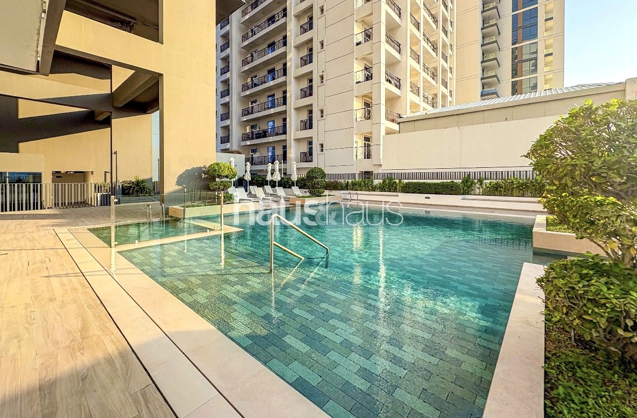 Vacant Now | High Floor | Close to exit