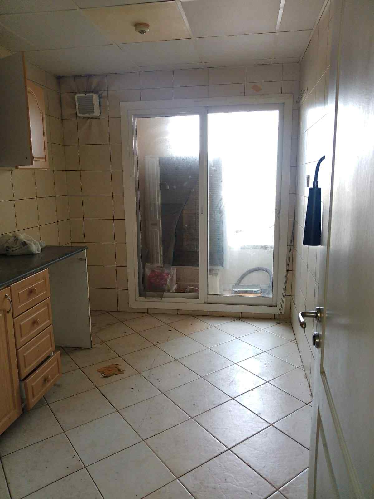 SPECIOUS 2 B/R HALL AVALIABLE FOR RENT WITH BALCONY , 3 BATH ROOM IN AL NAHDA SHARJH 42k